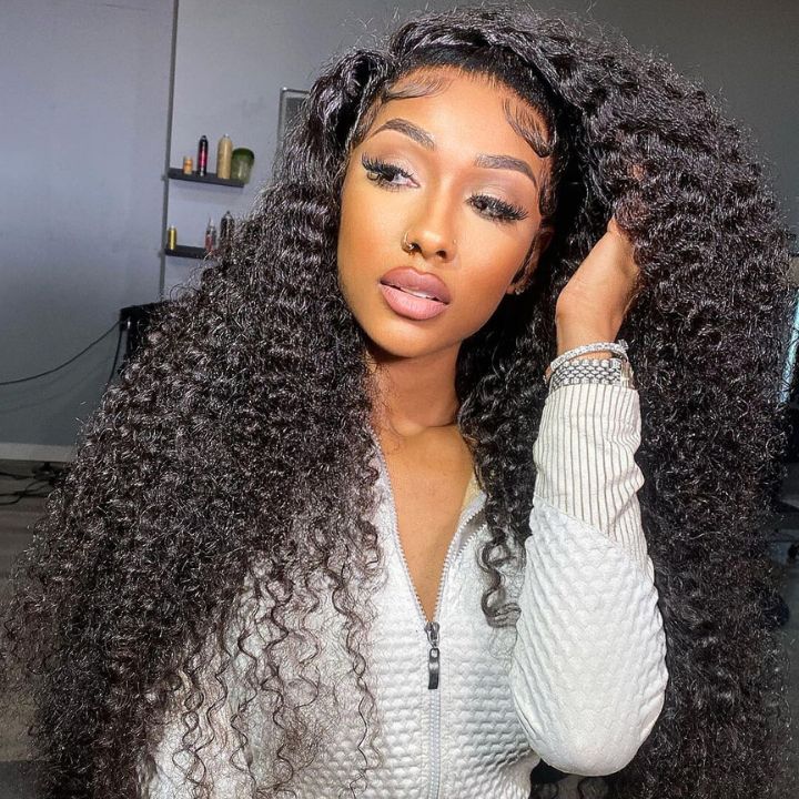 Cheveux humains bouclés Full Lace Wig 150% Densité HD Lace Wigs 13x4 Lace Front Kinky Curly Wigs